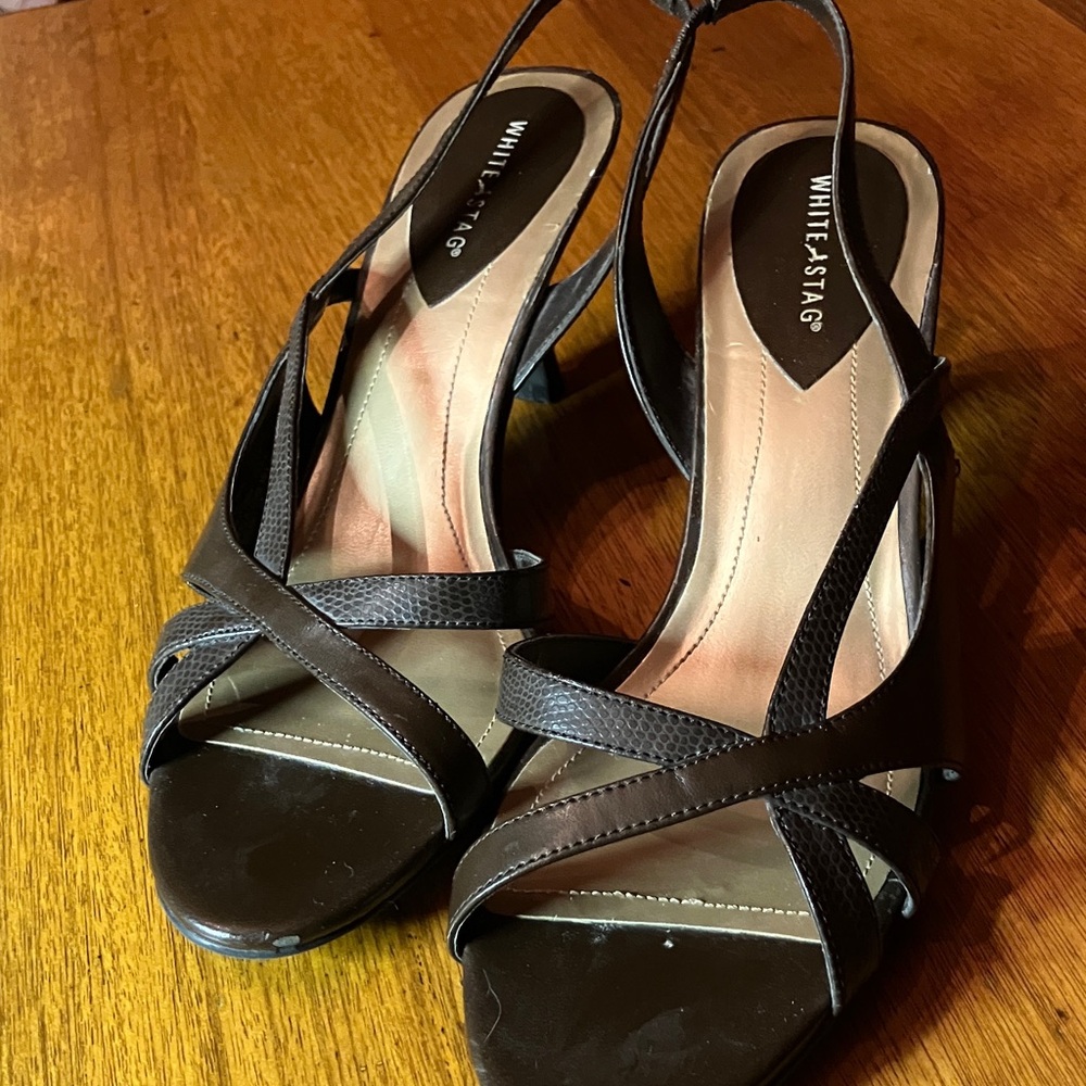 White Stag Elegant Brown Heeled Sandals